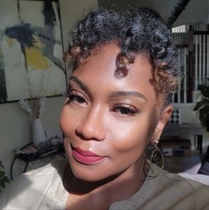 Meet your Posher, Mz